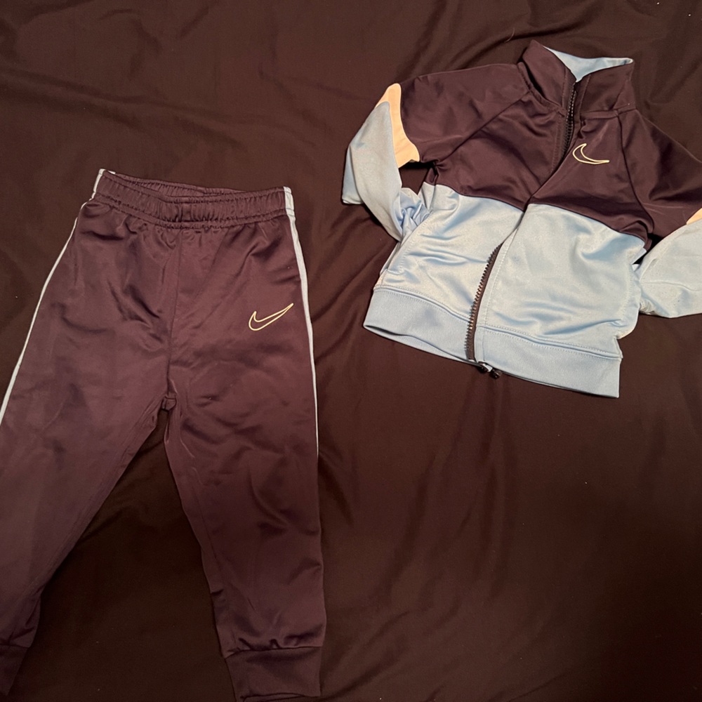Toddler nike sweatsuit
